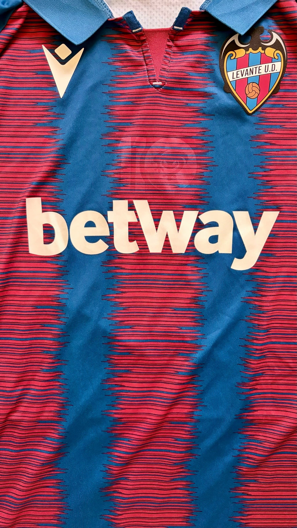 Levante UD Home Shirt 2019/2020 (L) (10/10)