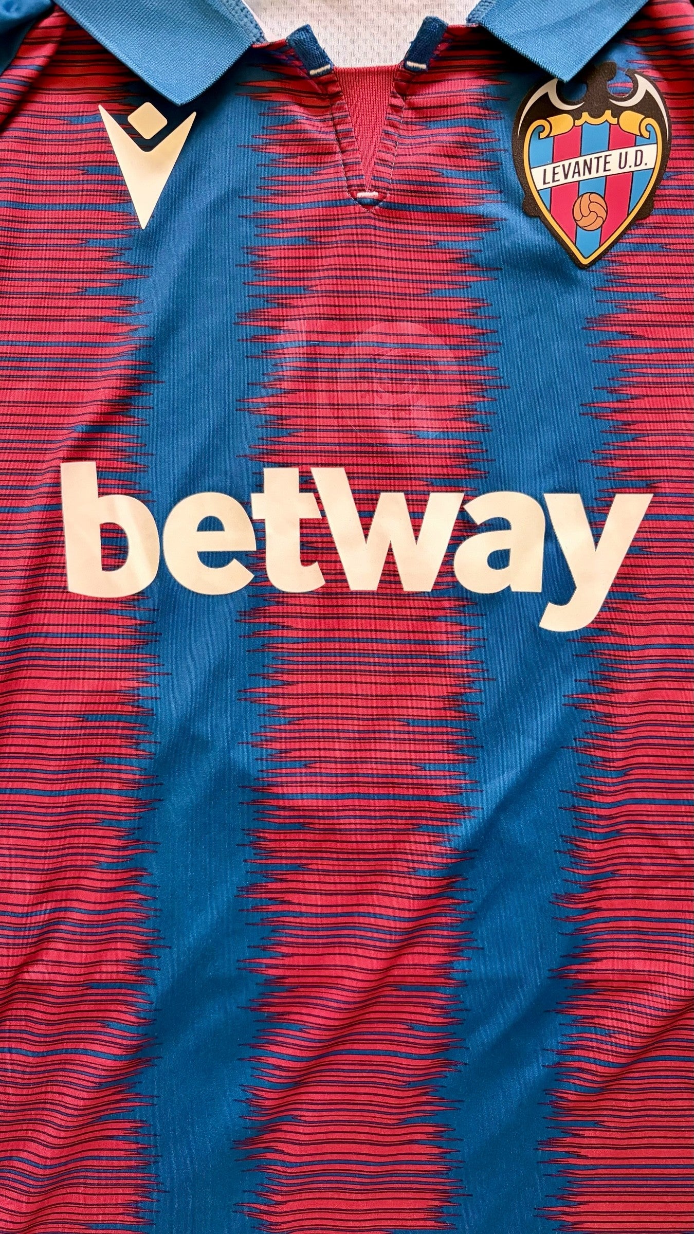 Levante UD Home Shirt 2019/2020 (L) (10/10)