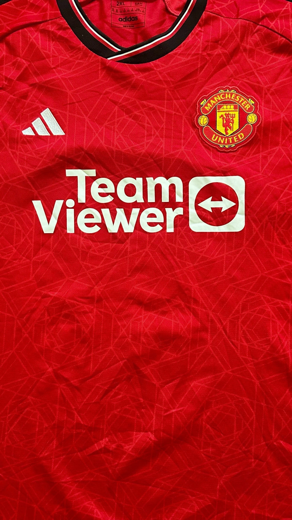 Manchester United FC 2023/24 Home Shirt Club Crest Detail